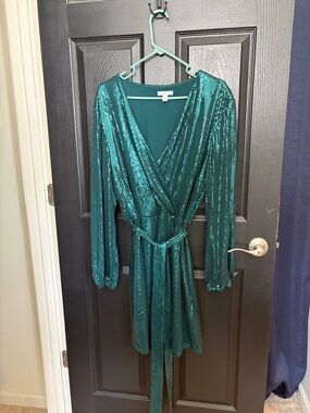 Nine West Emerald Sequin Dress with Long Sleeves